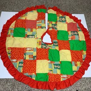 Vintage Holly Hobbie Quilted Christmas Tree Skirt 46”